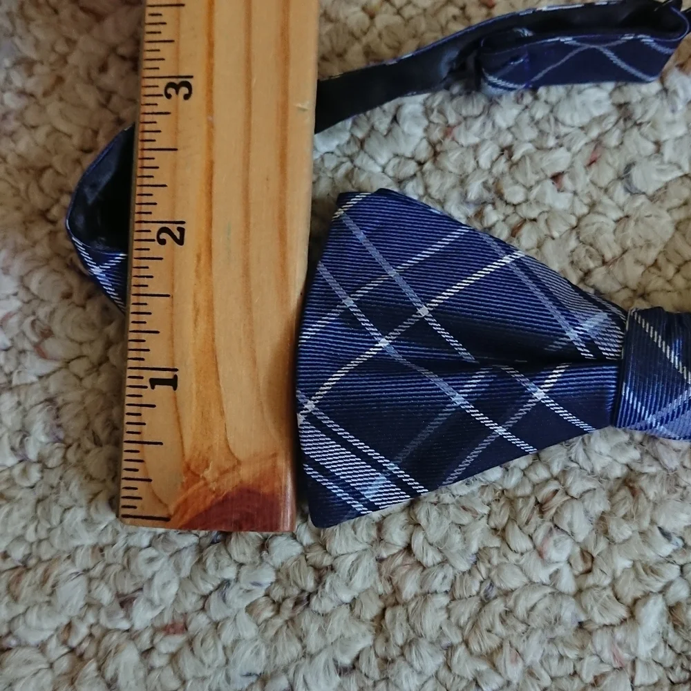 Banana Republic Blue Plaid silk Bow Tie